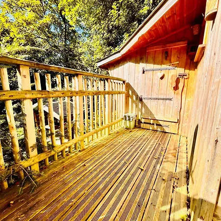 Campismo de Luxo La Perchee Du Trappeur Écrainville