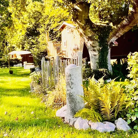 Campismo de Luxo La Perchee Du Trappeur *