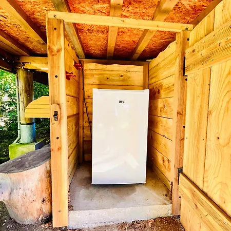 La Perchee Du Trappeur Lüks kamp alanı Écrainville