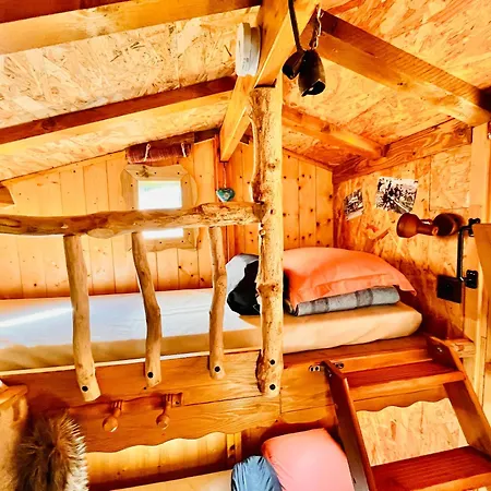 La Perchee Du Trappeur *