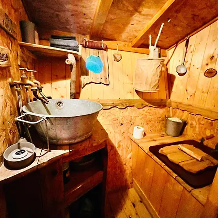 La Perchee Du Trappeur * Écrainville