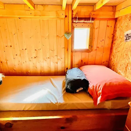 La Perchee Du Trappeur *