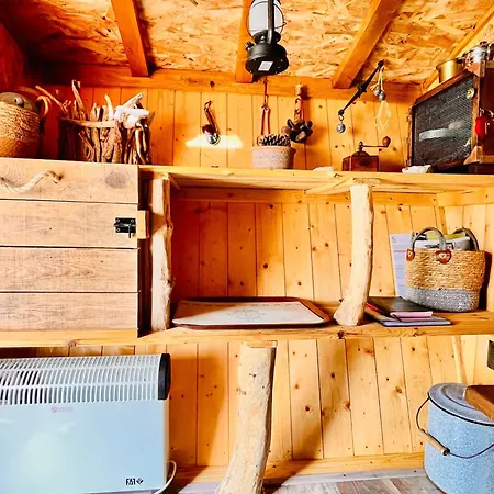 La Perchee Du Trappeur