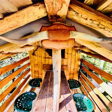 La Perchee Du Trappeur *